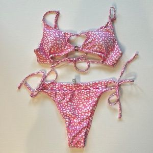 Shein Womens Bikini Set Adjustable Straps and Tie Side Bottoms Size Large